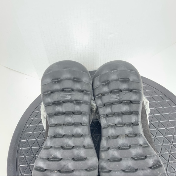 Skechers Women Size 6 Shoes Black Faux Leather Fur Slip On Sneaker Boots Bootie - Picture 11 of 11